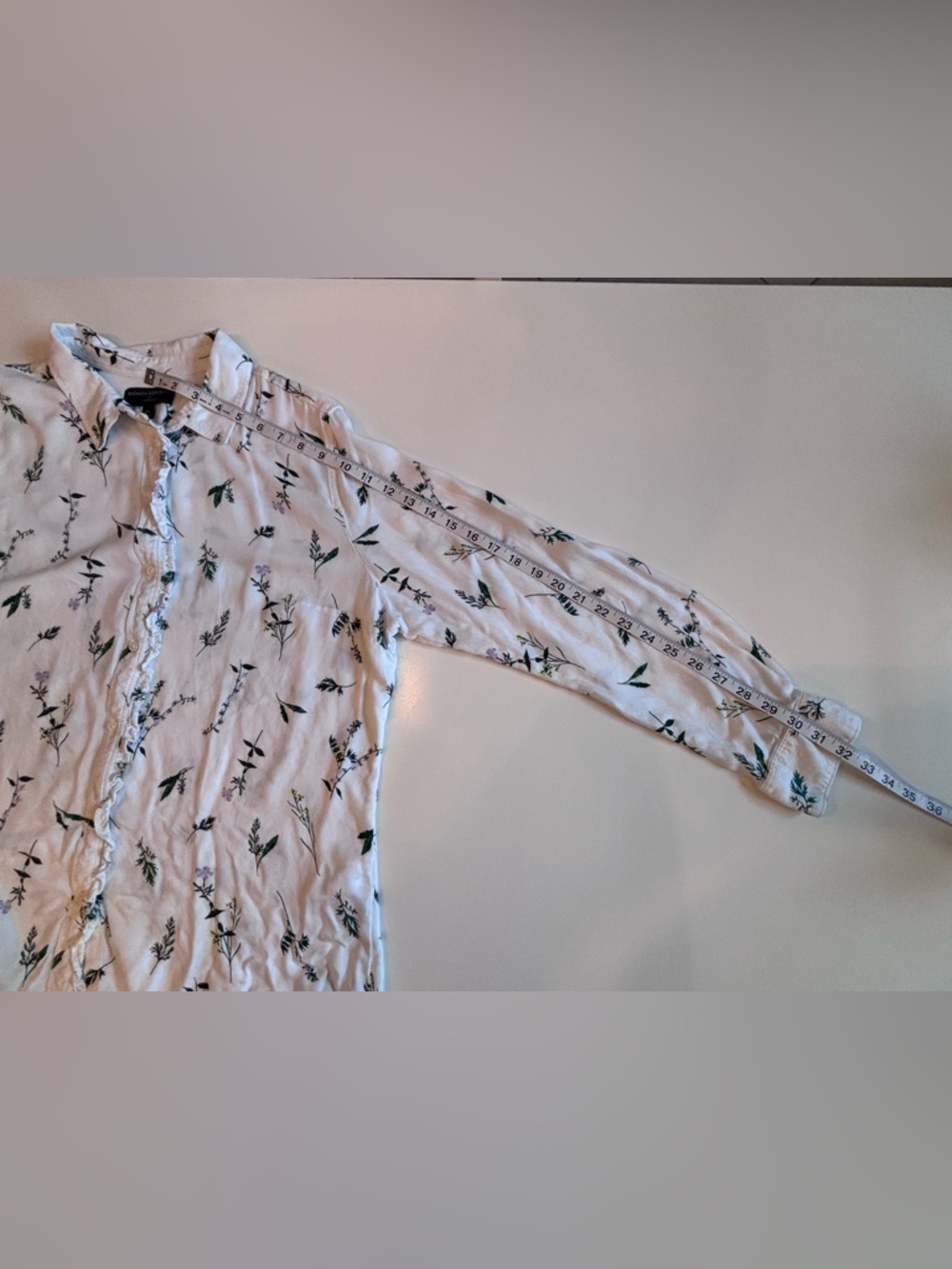Banana Republic Floral Ruffle Front Button down blouse XL - Picture 11 of 15